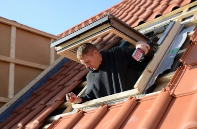 Pose de fenêtres de toit Velux à Manom